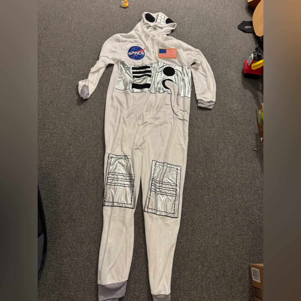 Adult 2XL/3XL astronaut costume